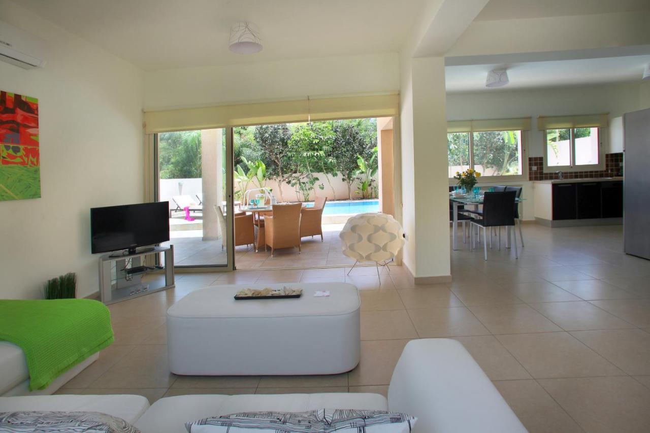 Michelle 8 Villa Protaras Buitenkant foto